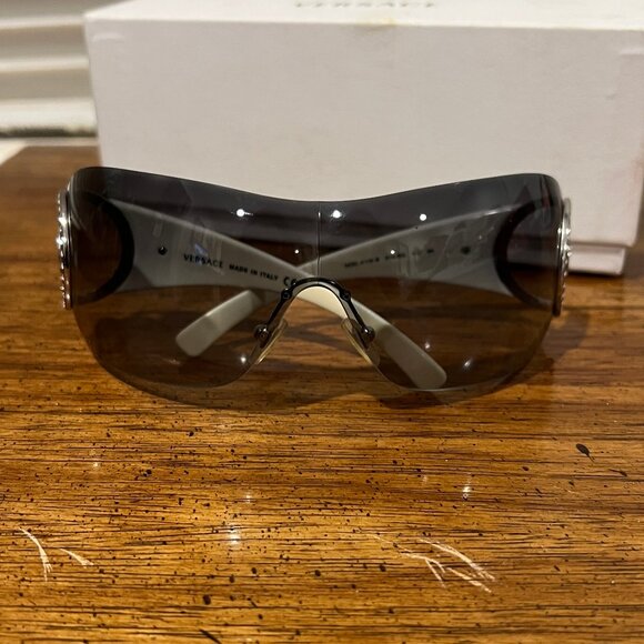Versace 4116-B White Wrap Sunglasses with Crystal Medusa in Original Box Y2K
